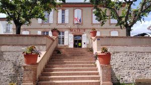 Ville de Grisolles Informations sur la commune de Grisolles, dans le Tarn-et-Garonne :  population, délibérations, compte rendu du conseil municipal, rapport financier...